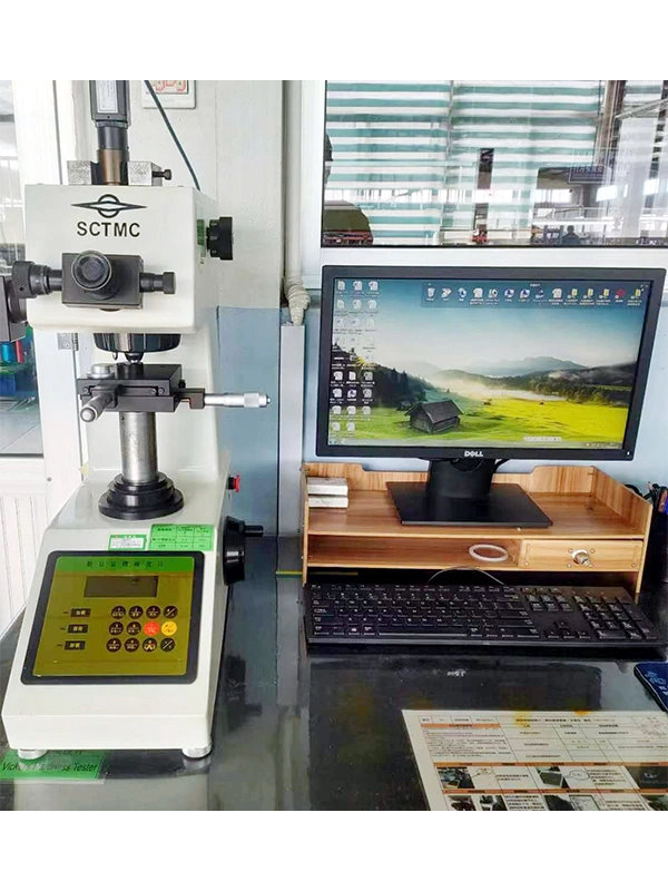 Vickers-Härteprüfgerät